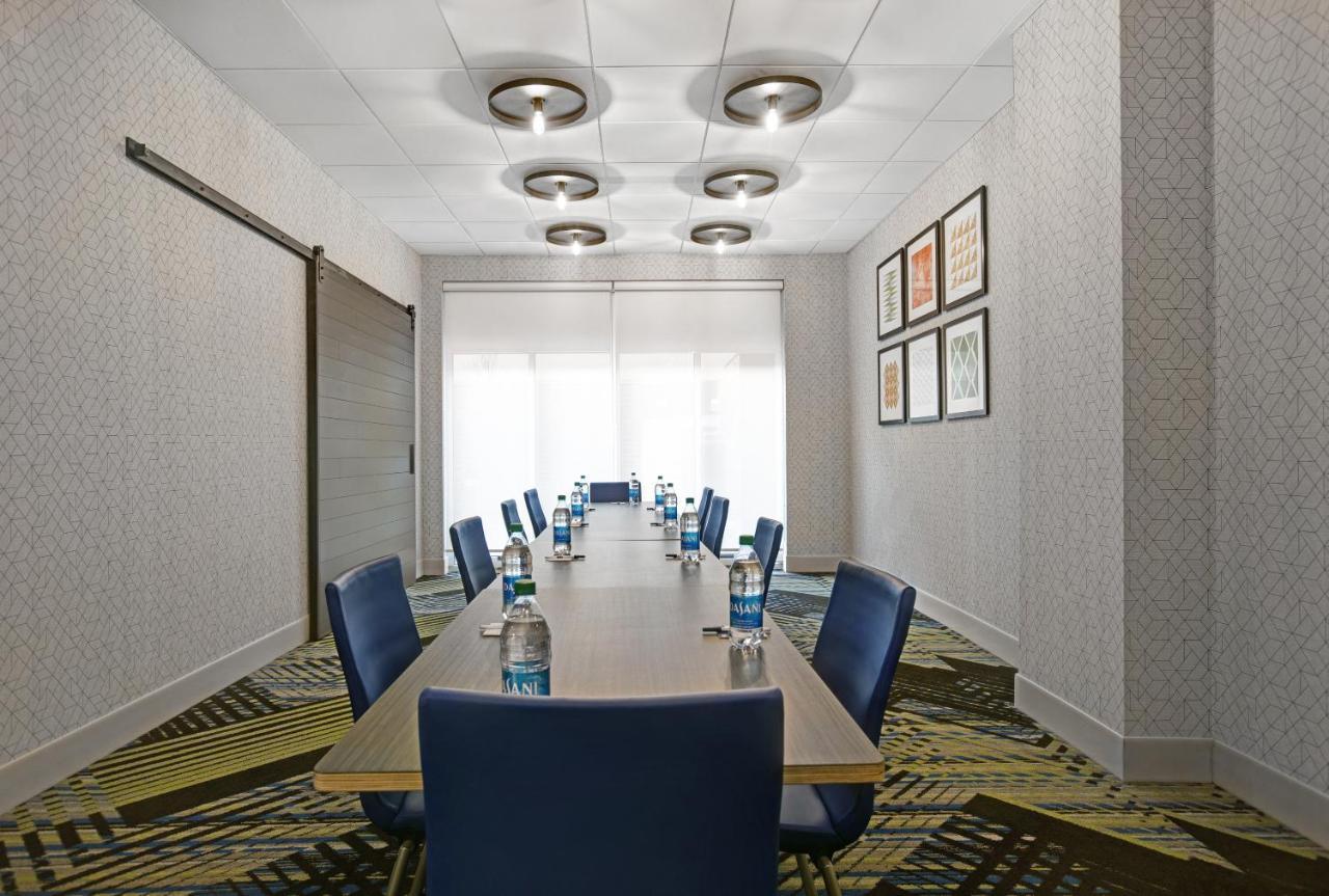 Holiday Inn Express - Milwaukee Downtown By Ihg Dış mekan fotoğraf